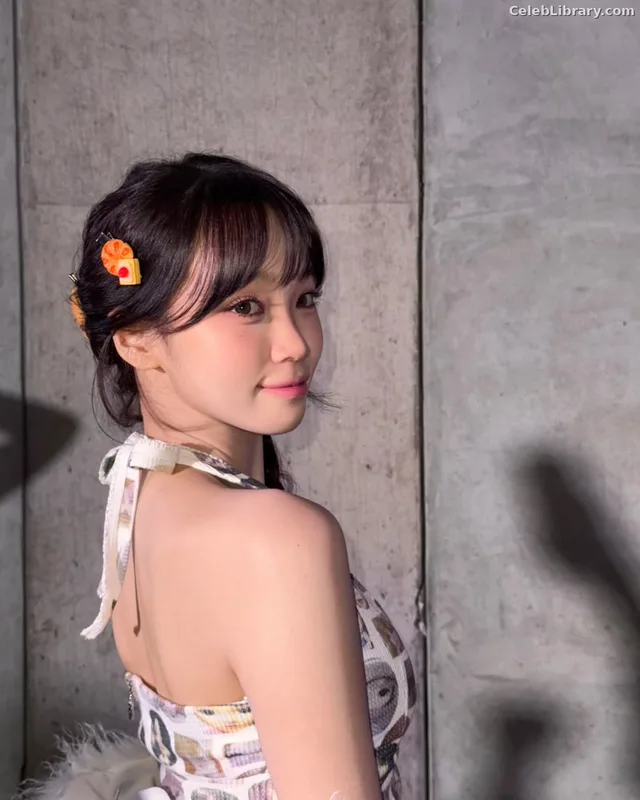 Kim Chaewon 김채원 [Le Sserafim] photo 16 of 2310