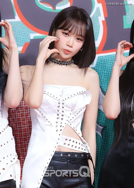 Kim Chaewon 김채원 [Le Sserafim] photo 20 of 2310