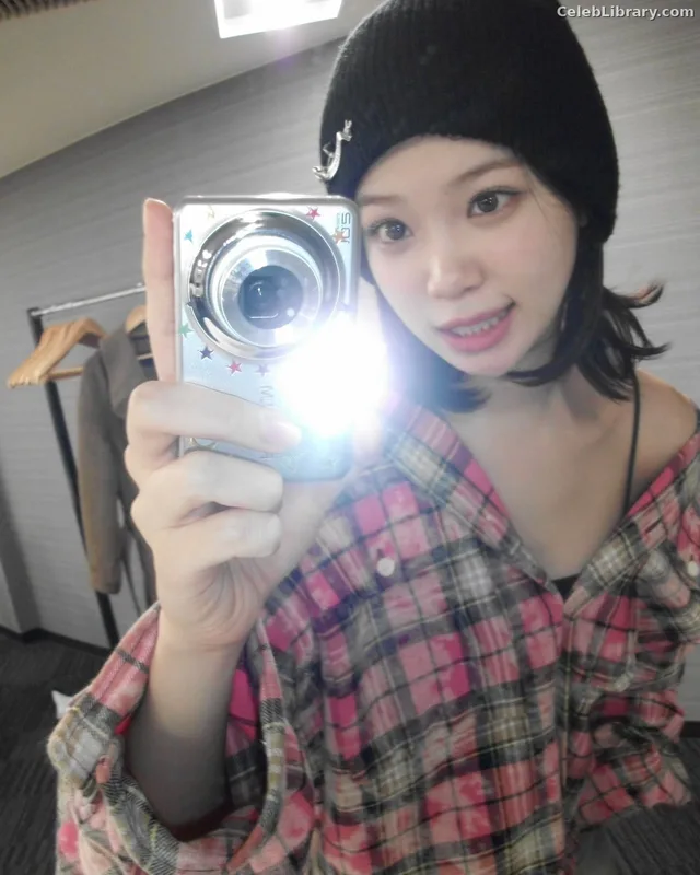 Kim Chaewon 김채원 [Le Sserafim] photo 22 of 2310
