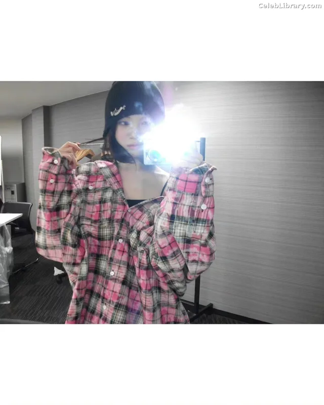 Kim Chaewon 김채원 [Le Sserafim] photo 3 of 2310