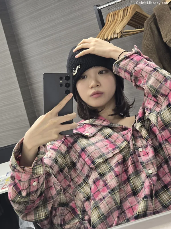 Kim Chaewon 김채원 [Le Sserafim] photo 23 of 2310