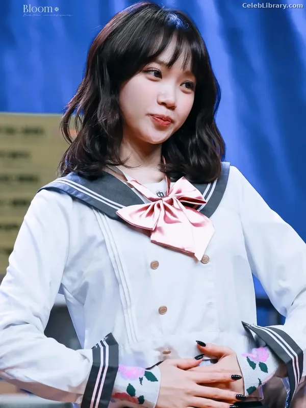 Kim Chaewon 김채원 [Le Sserafim] photo 11 of 2310