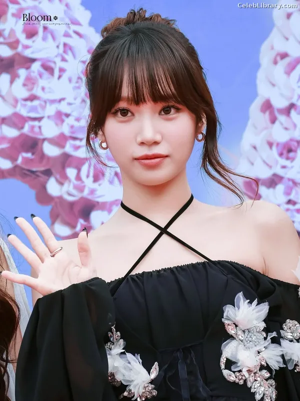 Kim Chaewon 김채원 [Le Sserafim] photo 19 of 2310