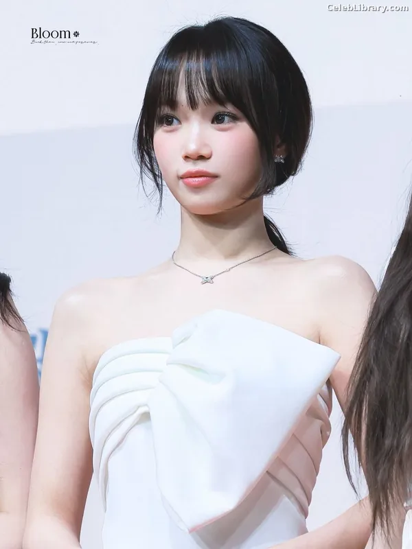Kim Chaewon 김채원 [Le Sserafim] photo 4 of 2310