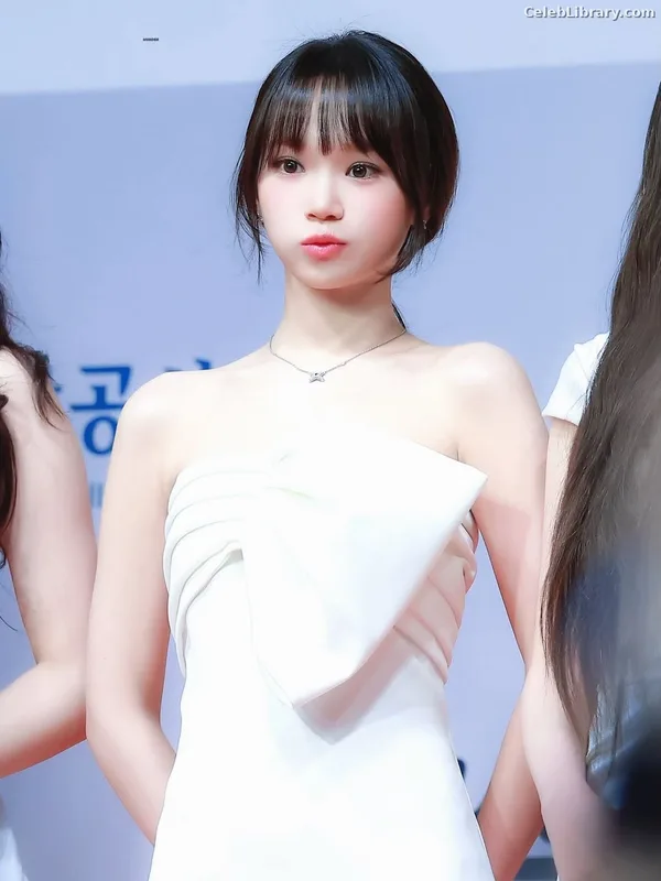 Kim Chaewon 김채원 [Le Sserafim] photo 6 of 2310