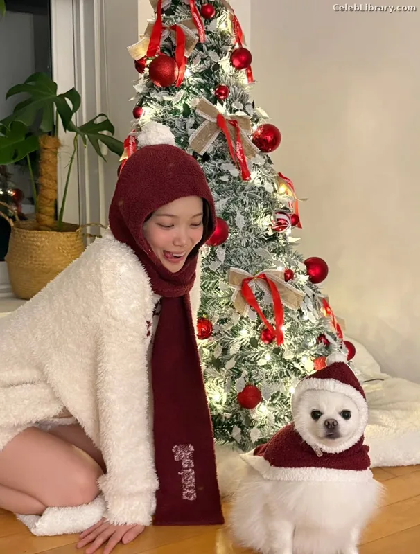 Kim Chaewon 김채원 [Le Sserafim] photo 15 of 2310