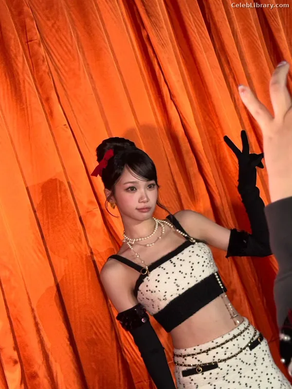 Kim Chaewon 김채원 [Le Sserafim] photo 3 of 2310