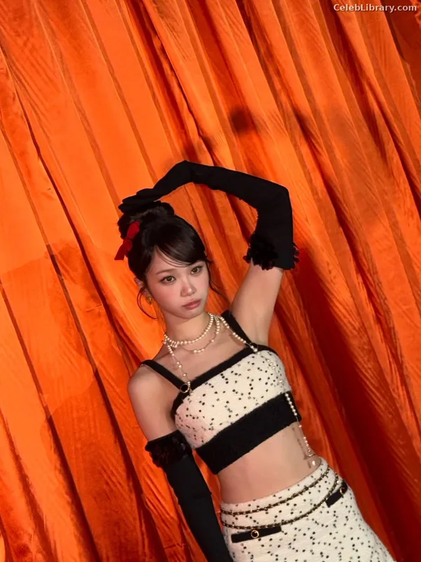 Kim Chaewon 김채원 [Le Sserafim] photo 16 of 2310