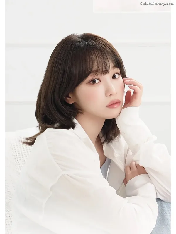 Kim Chaewon 김채원 [Le Sserafim] photo 24 of 2310