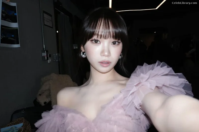 Kim Chaewon 김채원 [Le Sserafim] photo 13 of 2310