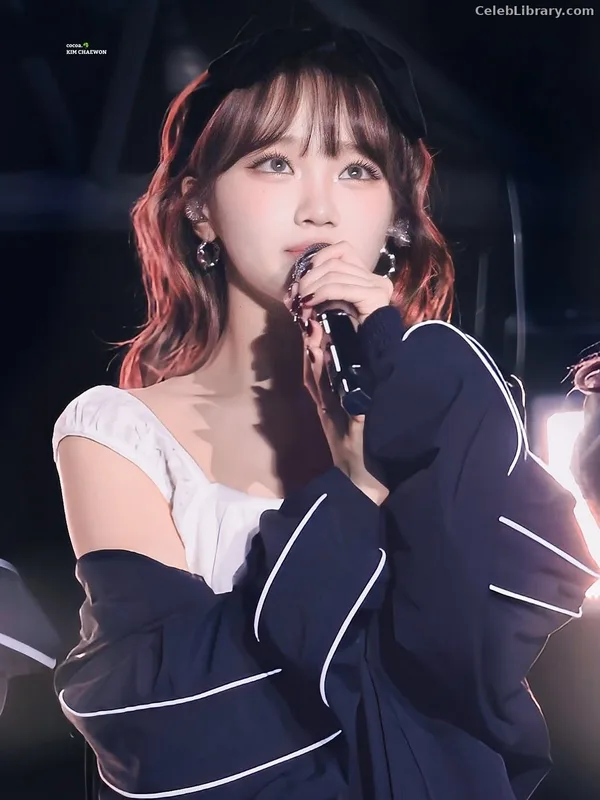 Kim Chaewon 김채원 [Le Sserafim] photo 5 of 2310