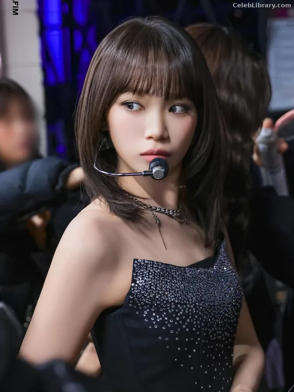 Kim Chaewon 김채원 [Le Sserafim] photo 7 of 2310