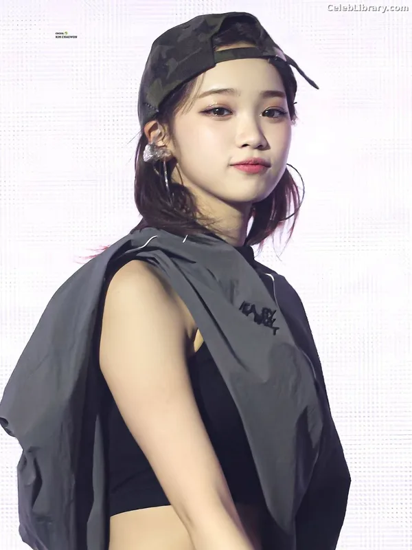 Kim Chaewon 김채원 [Le Sserafim] photo 24 of 2310