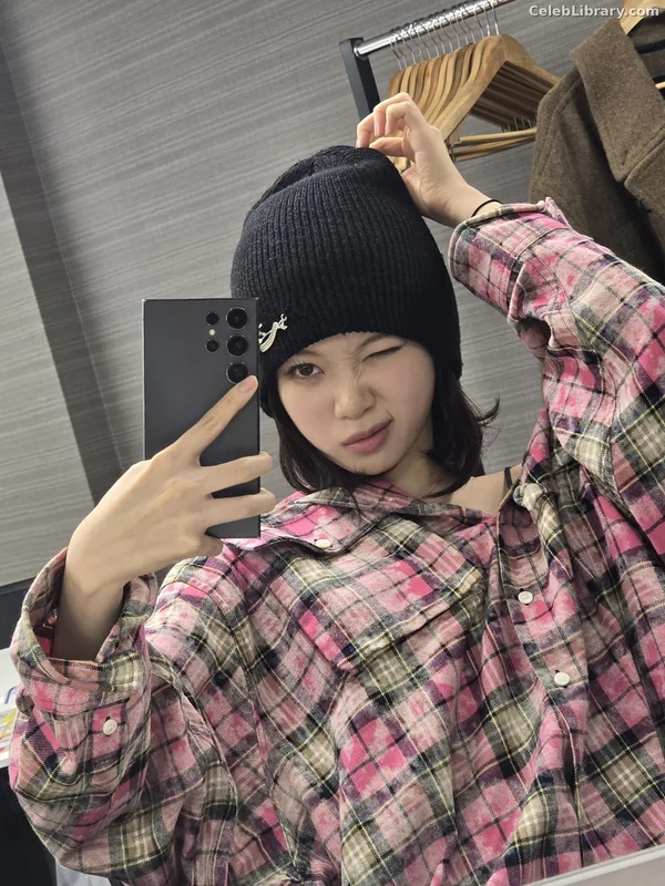 Kim Chaewon 김채원 [Le Sserafim] photo 12 of 2310