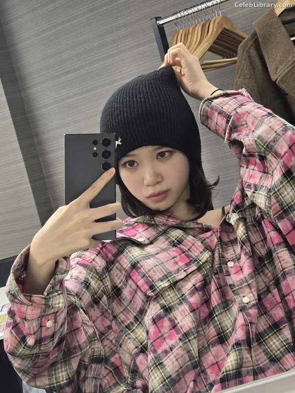 Kim Chaewon 김채원 [Le Sserafim] photo 13 of 2310