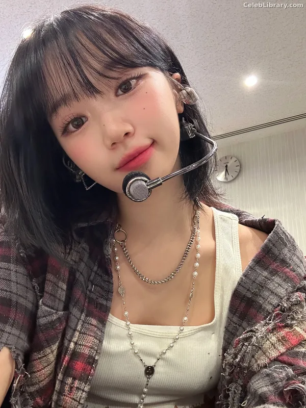 Kim Chaewon 김채원 [Le Sserafim] photo 15 of 2310