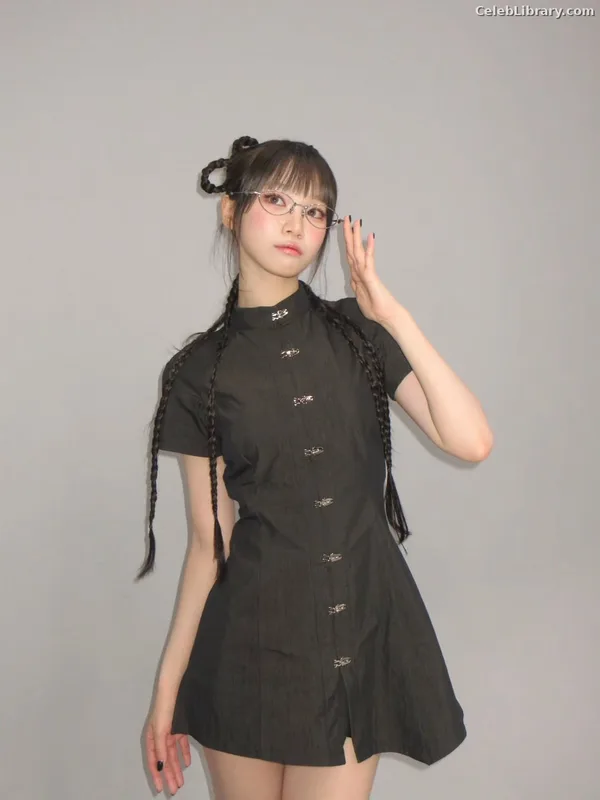 Kim Chaewon 김채원 [Le Sserafim] photo 24 of 2310