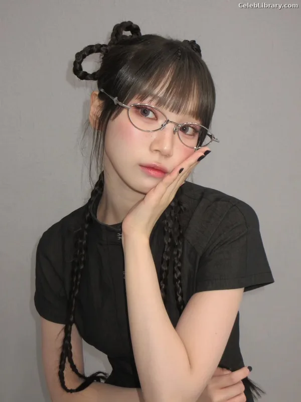 Kim Chaewon 김채원 [Le Sserafim] photo 5 of 2310
