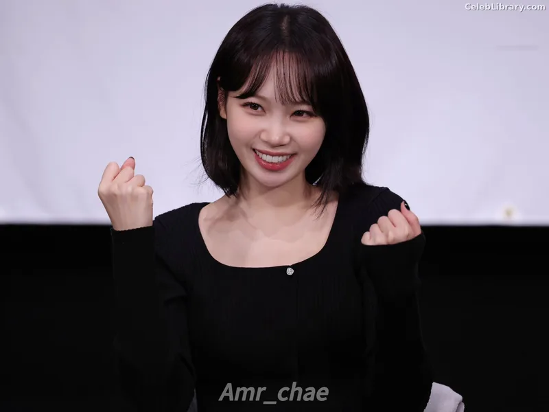 Kim Chaewon 김채원 [Le Sserafim] photo 20 of 2310