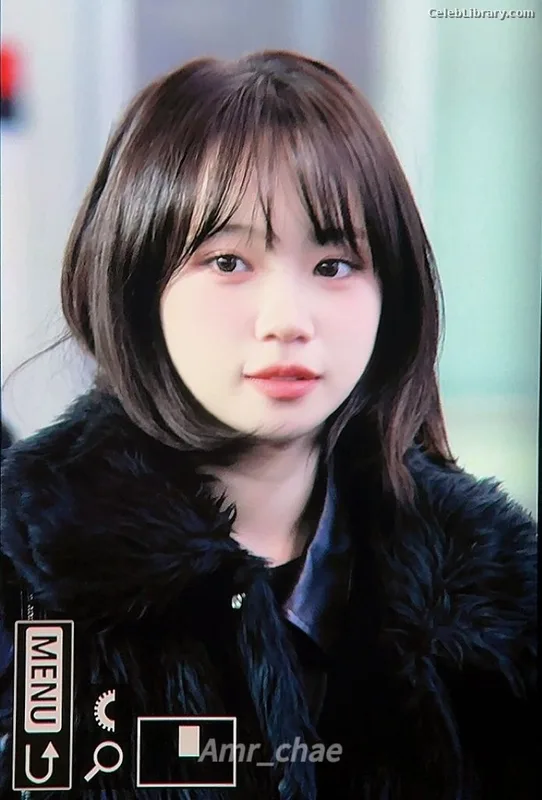 Kim Chaewon 김채원 [Le Sserafim] photo 3 of 2310