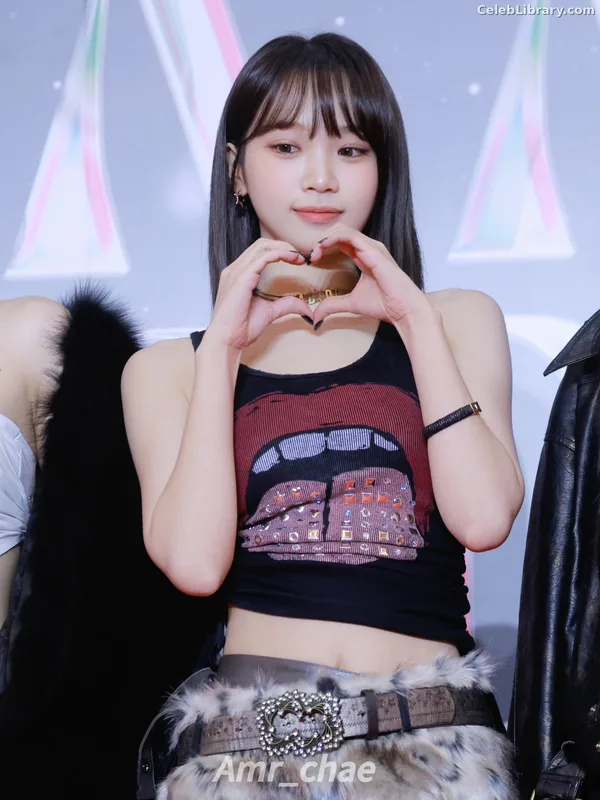 Kim Chaewon 김채원 [Le Sserafim] photo 8 of 2310
