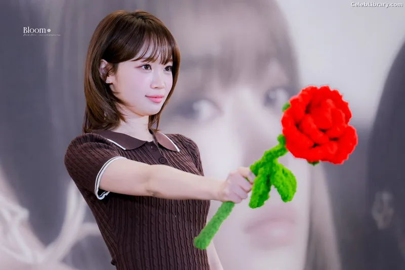 Kim Chaewon 김채원 [Le Sserafim] photo 14 of 2310