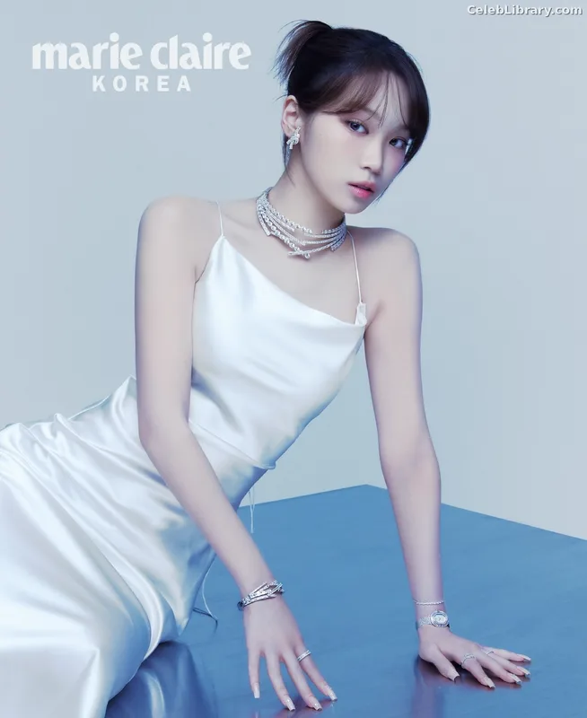 Kim Chaewon 김채원 [Le Sserafim] photo 2 of 2310