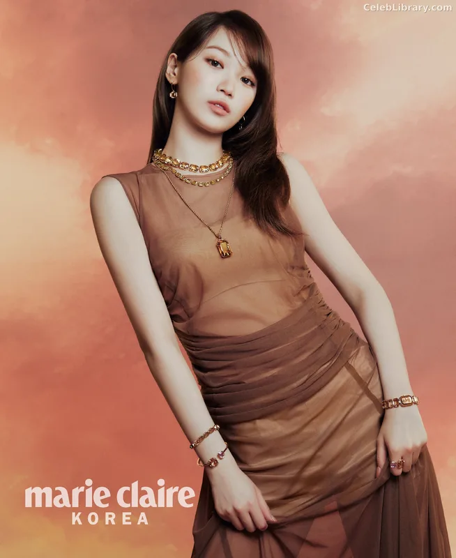 Kim Chaewon 김채원 [Le Sserafim] photo 8 of 2310
