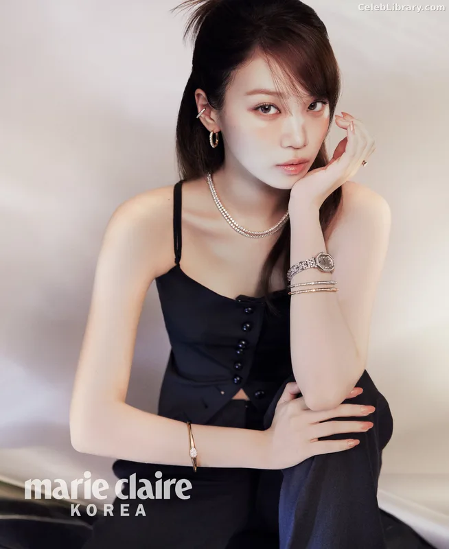 Kim Chaewon 김채원 [Le Sserafim] photo 9 of 2310