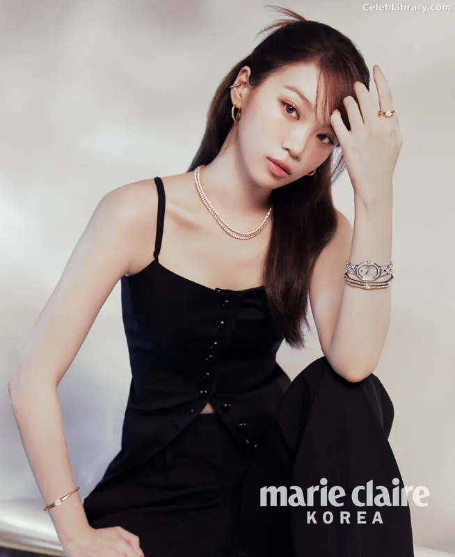 Kim Chaewon 김채원 [Le Sserafim] photo 10 of 2310