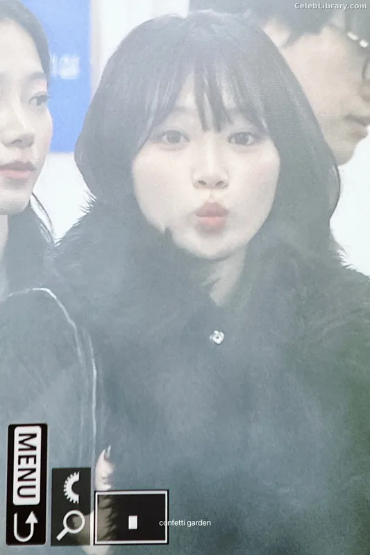 Kim Chaewon 김채원 [Le Sserafim] photo 13 of 2310