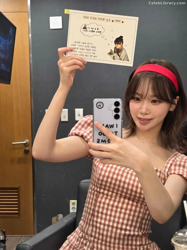 Kim Chaewon 김채원 [Le Sserafim] photo 13 of 2310