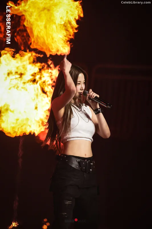 Kim Chaewon 김채원 [Le Sserafim] photo 10 of 2310