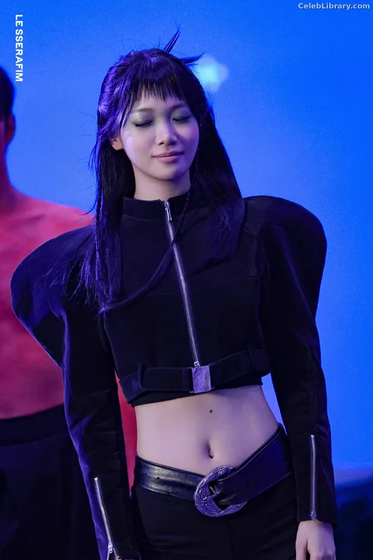 Kim Chaewon 김채원 [Le Sserafim] photo 6 of 2310