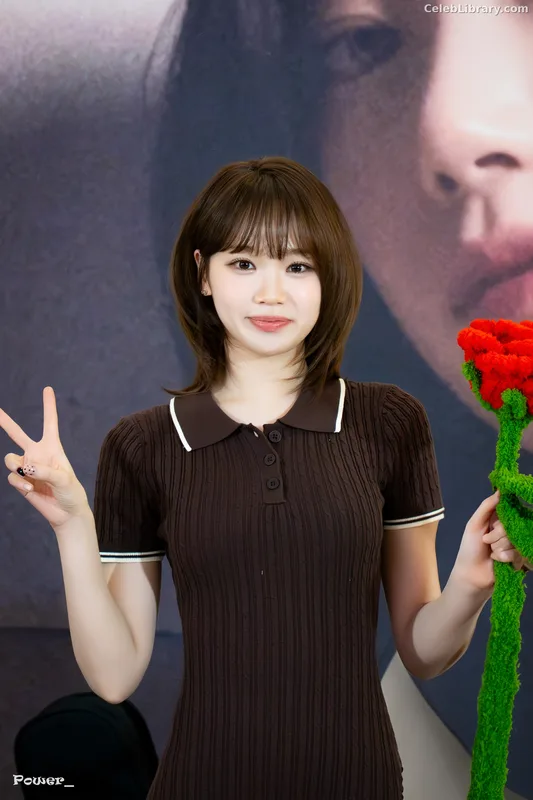 Kim Chaewon 김채원 [Le Sserafim] photo 12 of 2310