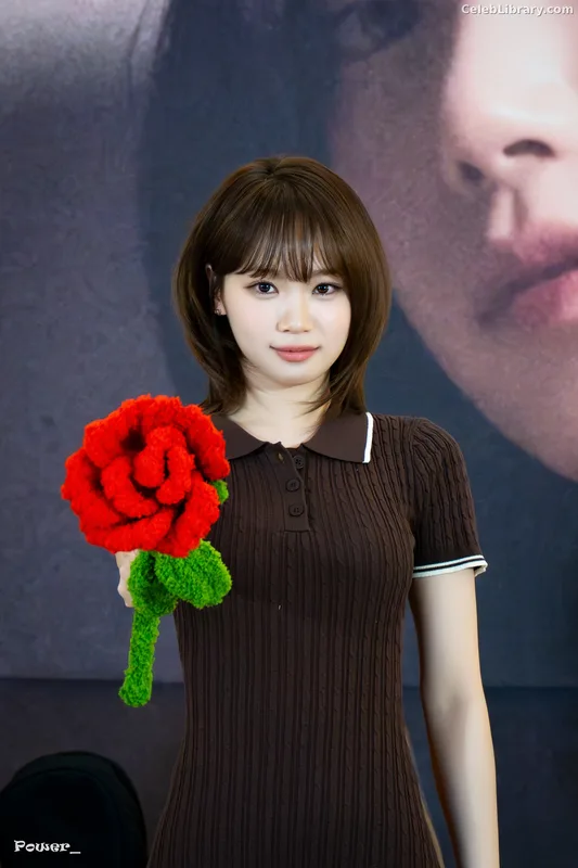 Kim Chaewon 김채원 [Le Sserafim] photo 13 of 2310