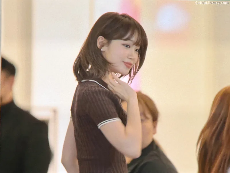 Kim Chaewon 김채원 [Le Sserafim] photo 18 of 2310