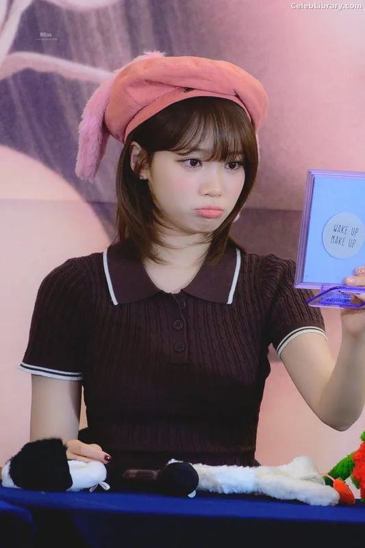 Kim Chaewon 김채원 [Le Sserafim] photo 23 of 2310