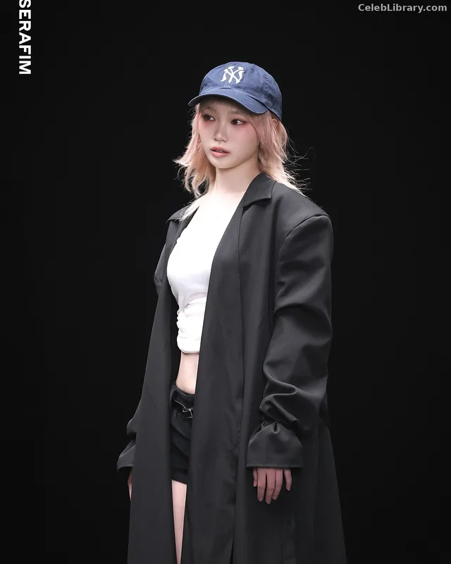 Kim Chaewon 김채원 [Le Sserafim] photo 4 of 2310