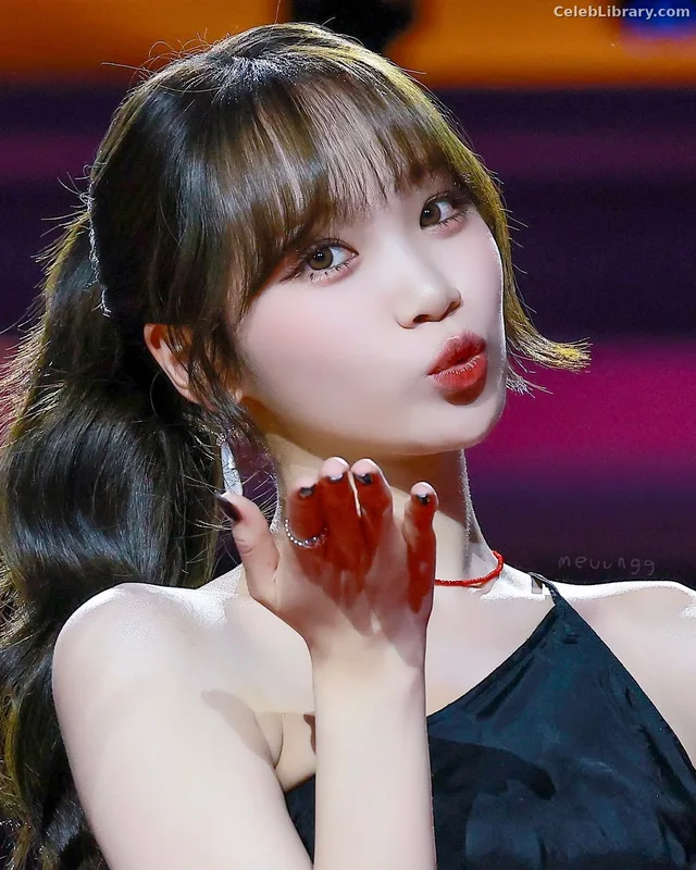 Kim Chaewon 김채원 [Le Sserafim] photo 13 of 2310