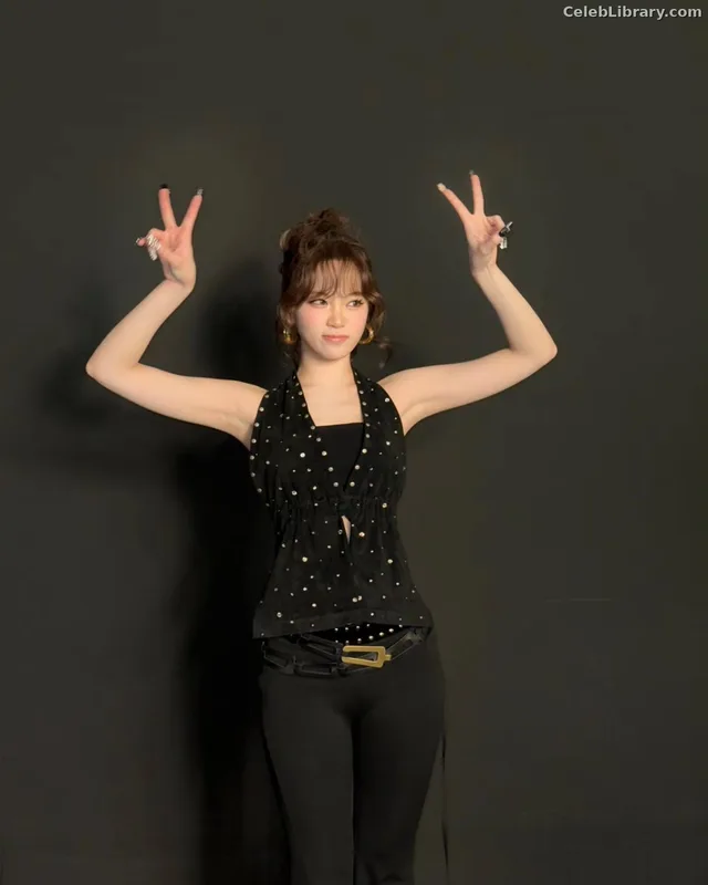 Kim Chaewon 김채원 [Le Sserafim] photo 21 of 2310