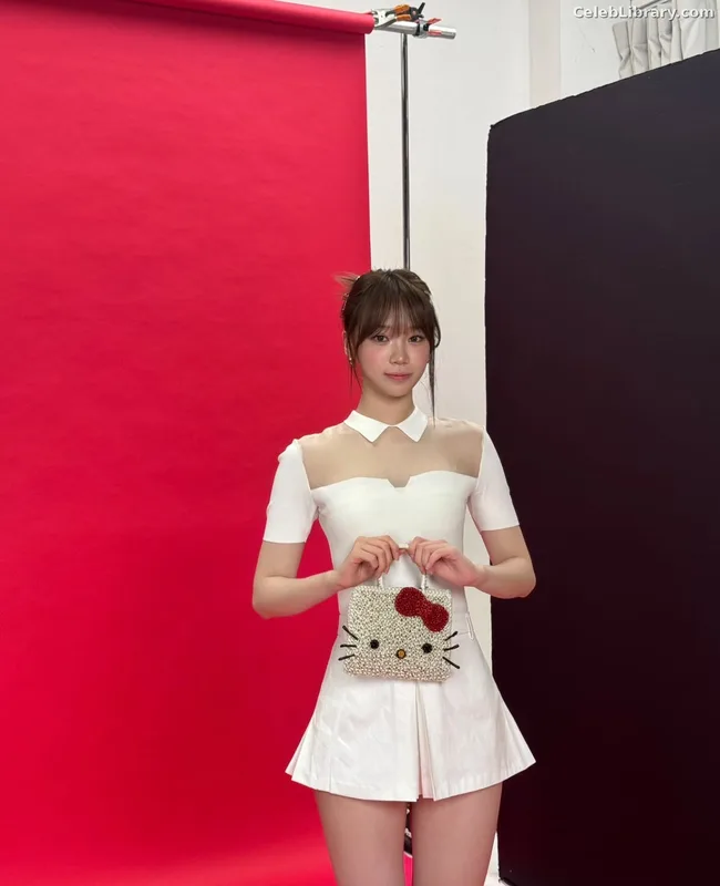 Kim Chaewon 김채원 [Le Sserafim] photo 19 of 2310