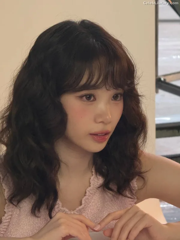 Kim Chaewon 김채원 [Le Sserafim] photo 12 of 2310