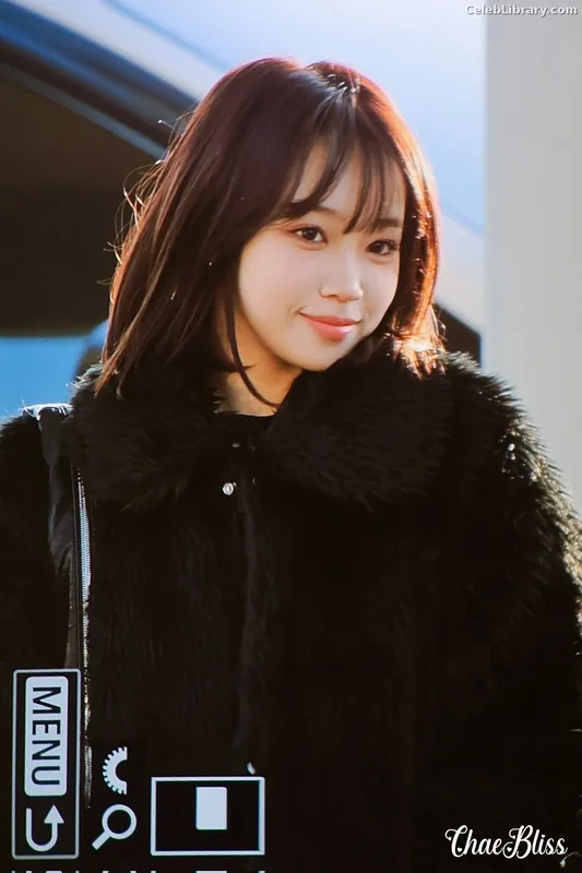 Kim Chaewon 김채원 [Le Sserafim] photo 13 of 2310