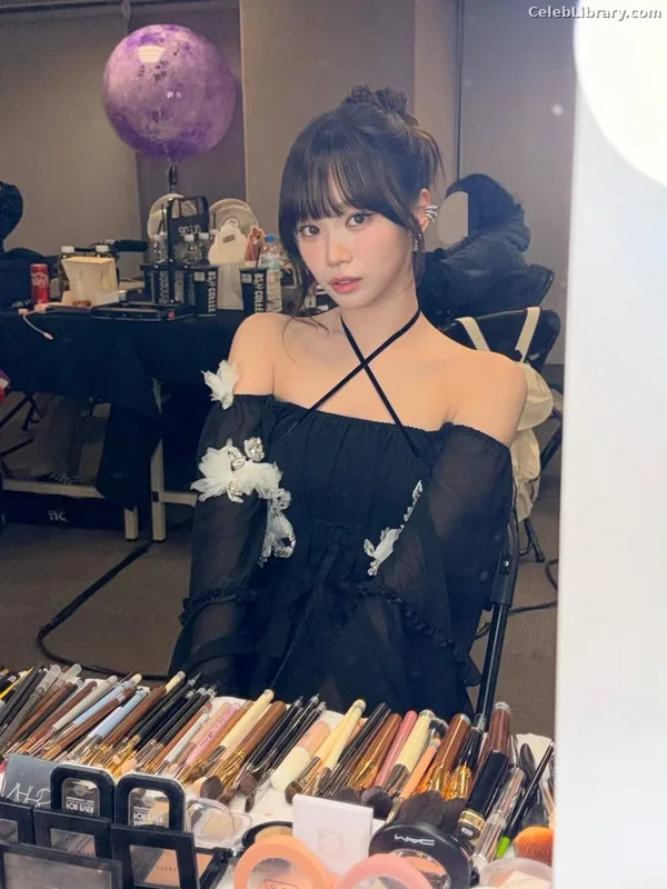 Kim Chaewon 김채원 [Le Sserafim] photo 11 of 2310
