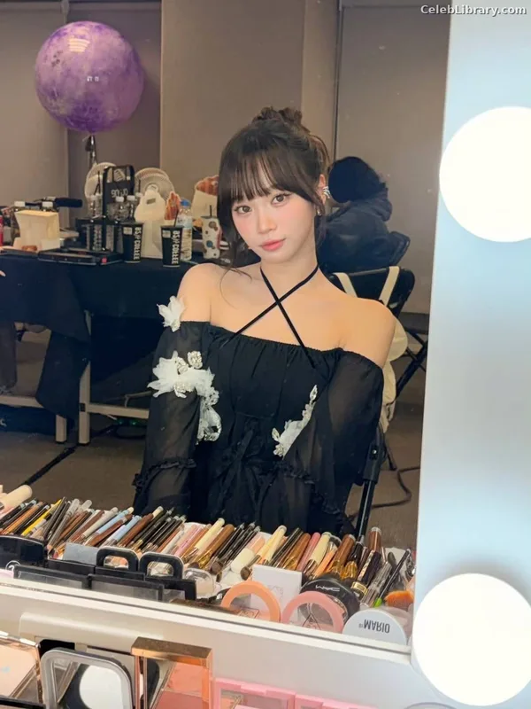 Kim Chaewon 김채원 [Le Sserafim] photo 18 of 2310