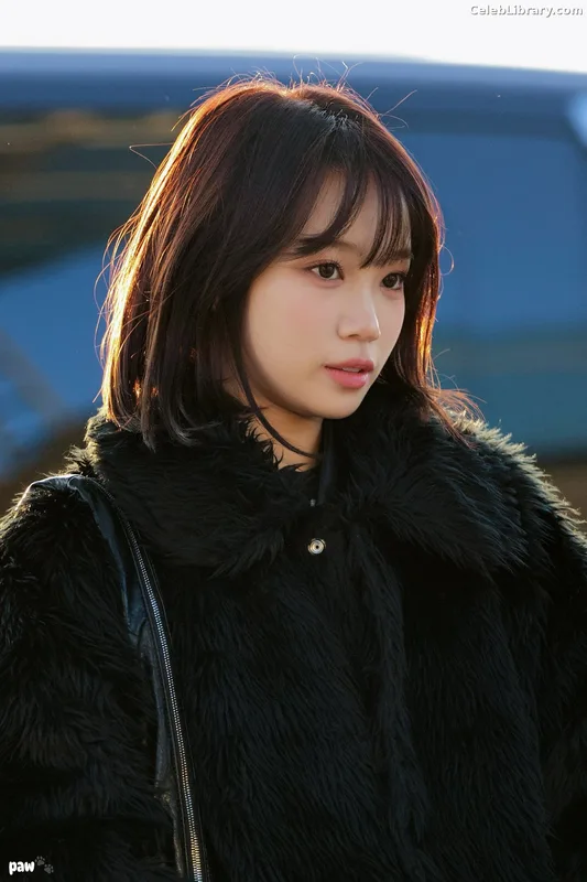 Kim Chaewon 김채원 [Le Sserafim] photo 22 of 2310