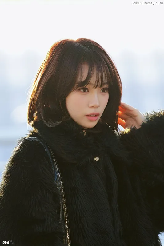 Kim Chaewon 김채원 [Le Sserafim] photo 23 of 2310
