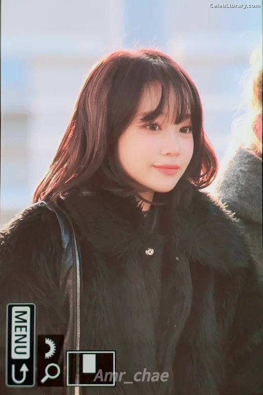 Kim Chaewon 김채원 [Le Sserafim] photo 17 of 2310