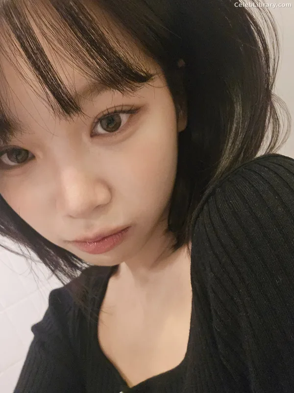 Kim Chaewon 김채원 [Le Sserafim] photo 19 of 2310